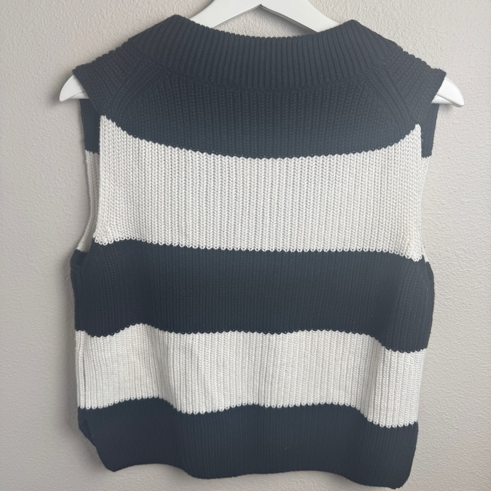 Abercrombie & Fitch Sweater Vest Size X Small - Picture 6 of 7